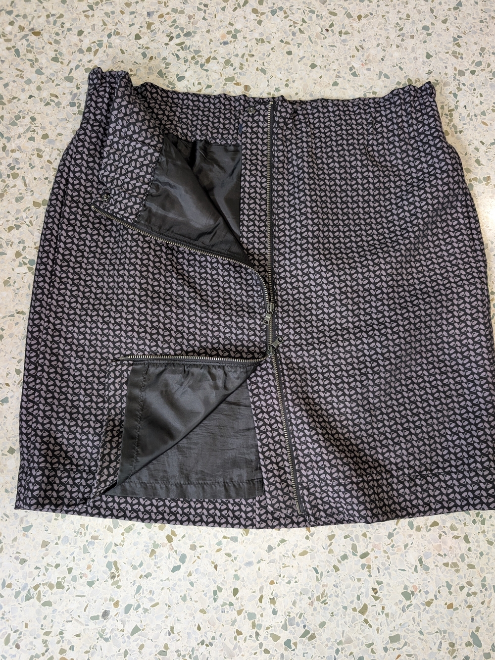 GAP Zippered Front Skirt with Geometric Print